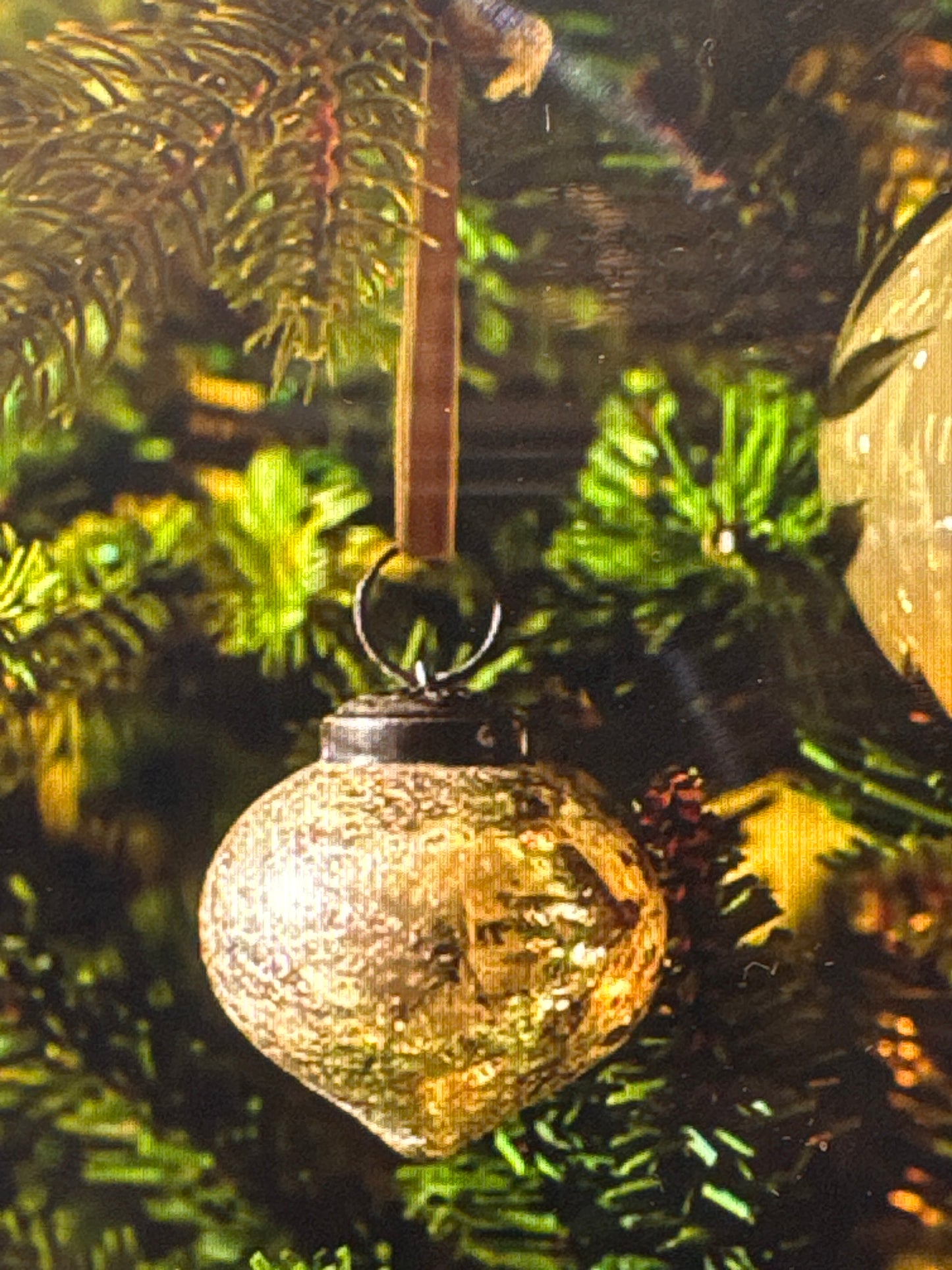 GT Oakfield Mini Baubles in Truffle 6 Pack