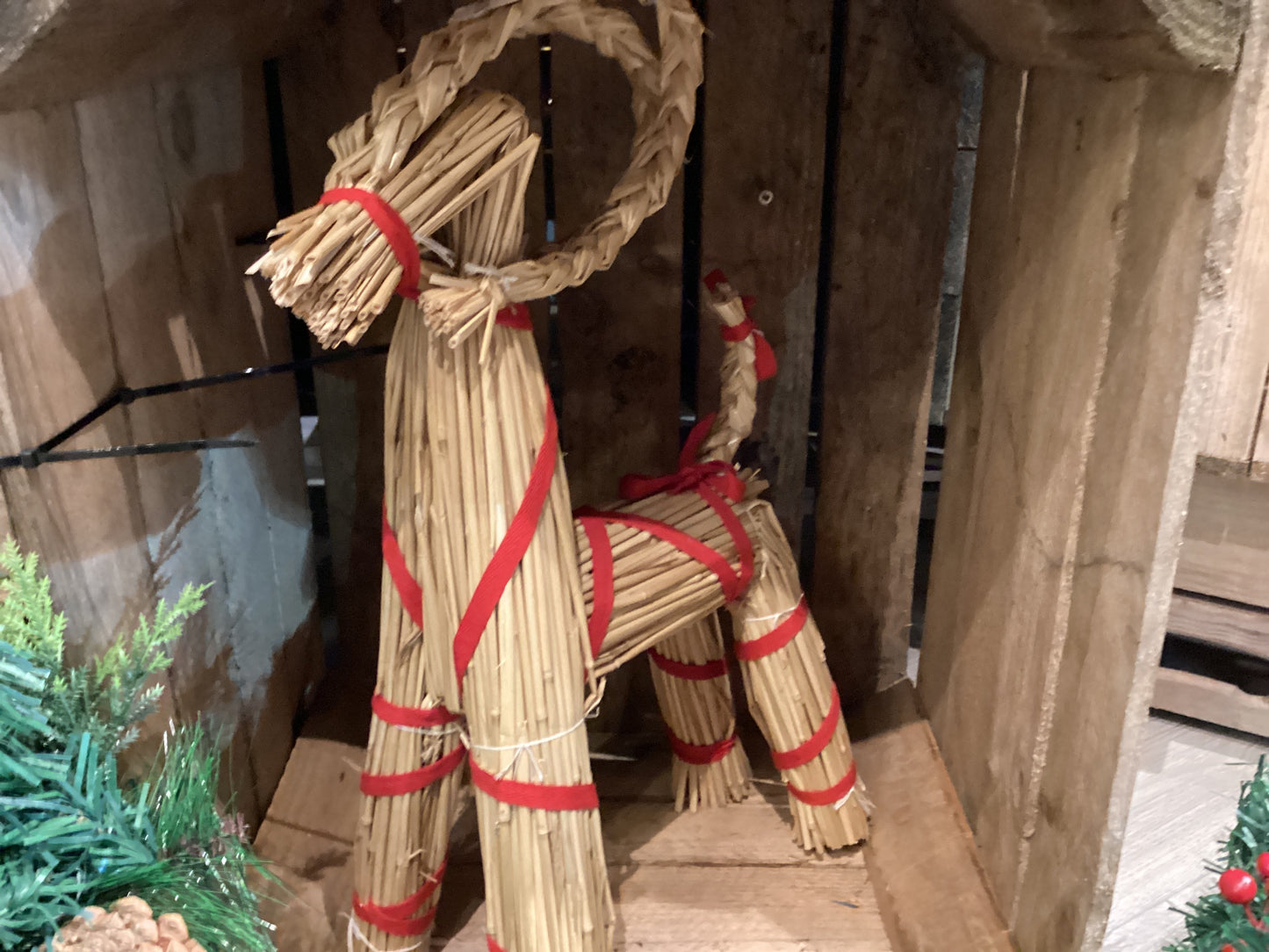 Christmas-Straw Goat Without Red Ribbon -L