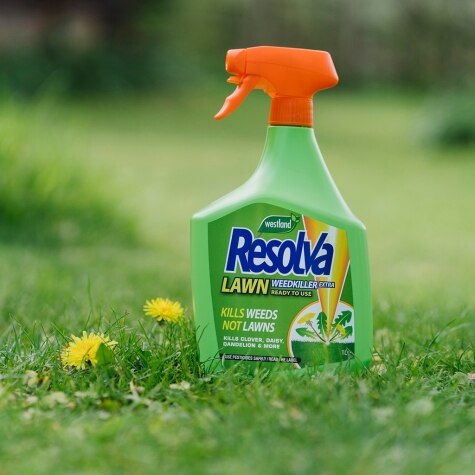 Resolva Lawn Weedkiller Extra Ready to UIse 1L RTU