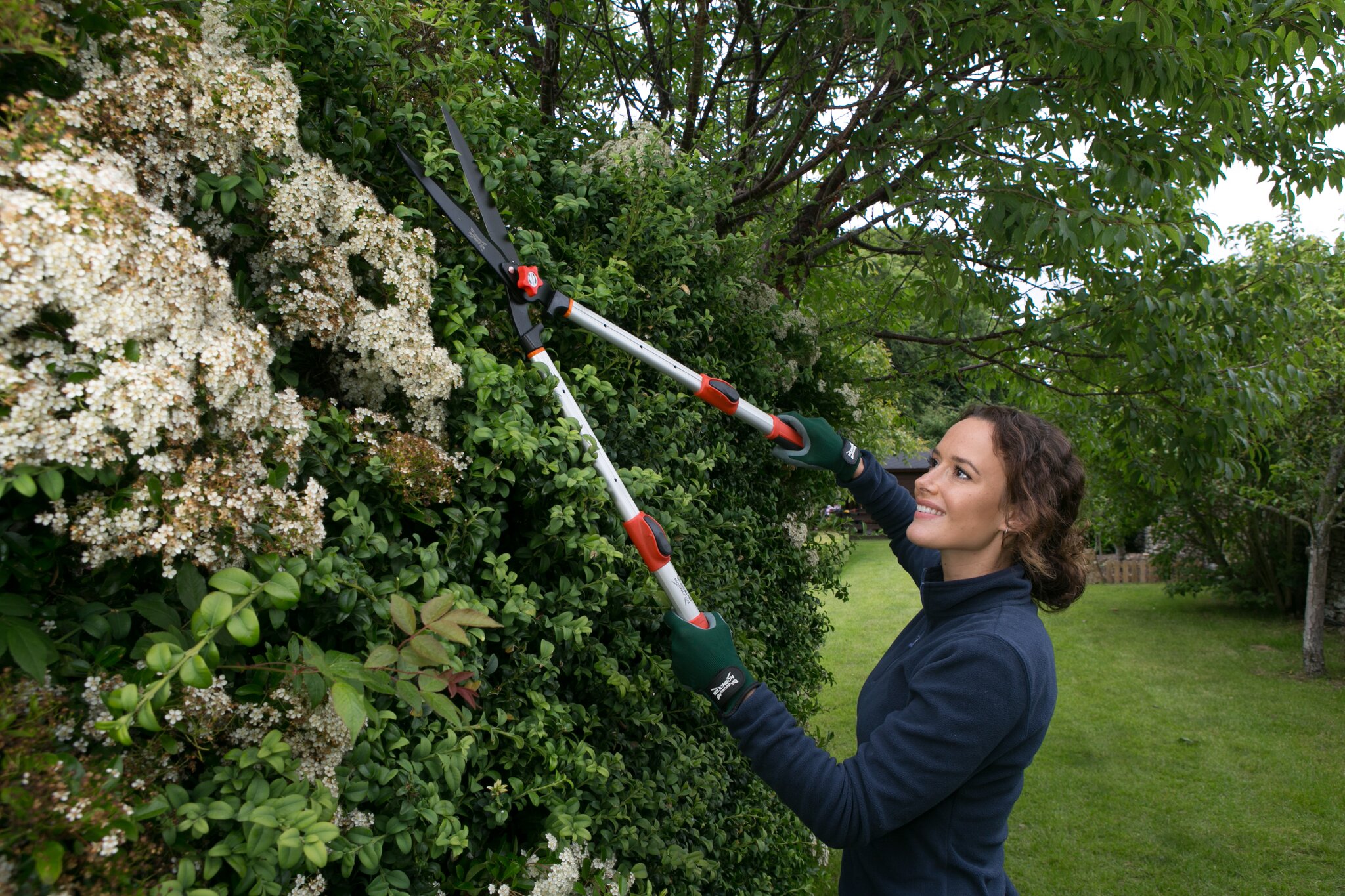 Telescopic Hedge Shear